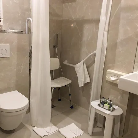 Louvre Sainte Anne Hotel Parigi