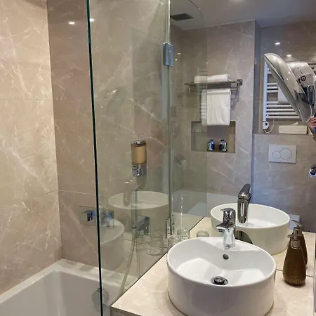 Louvre Sainte Anne Hotel Parigi