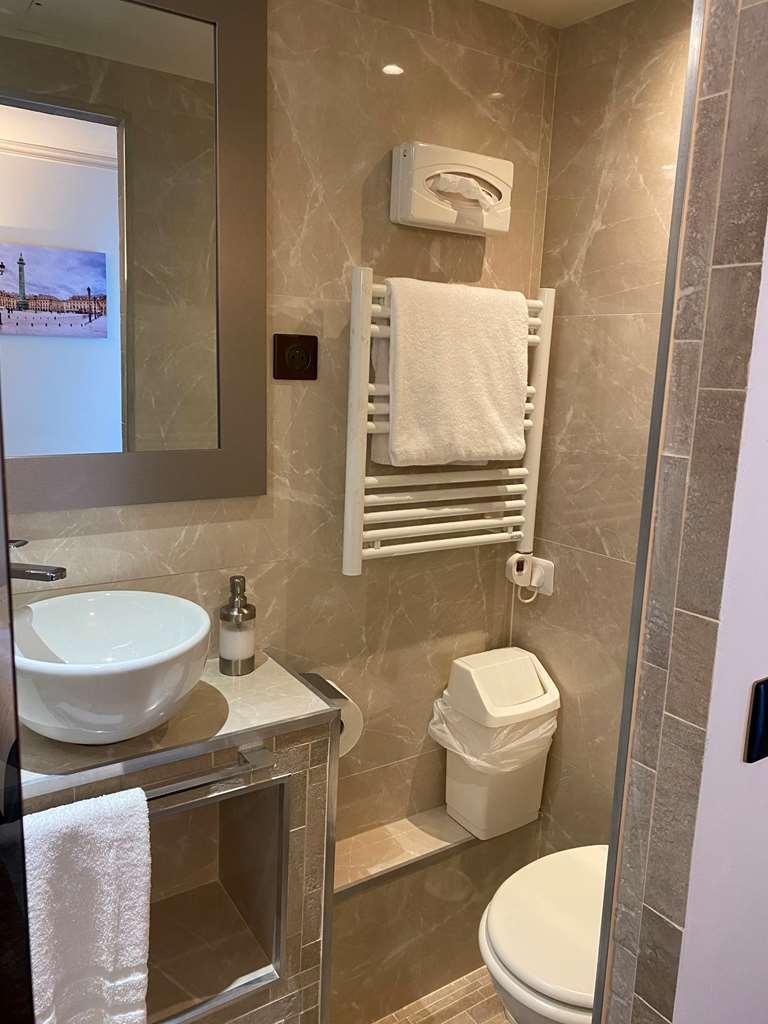 Hotel Louvre Sainte Anne Parigi