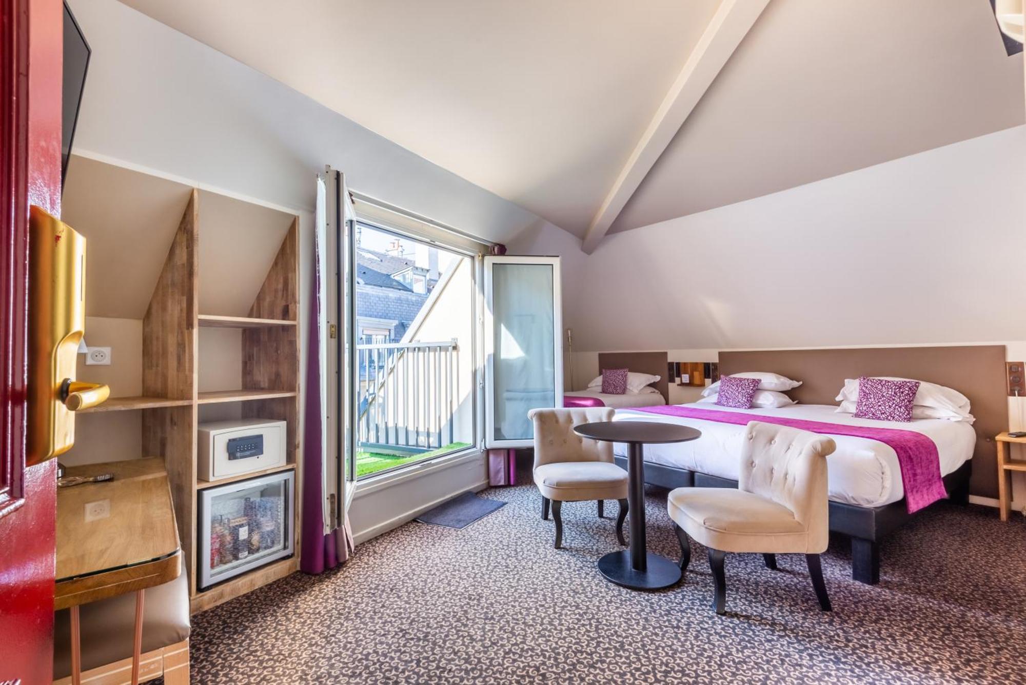 Hotel Louvre Sainte Anne 3*
